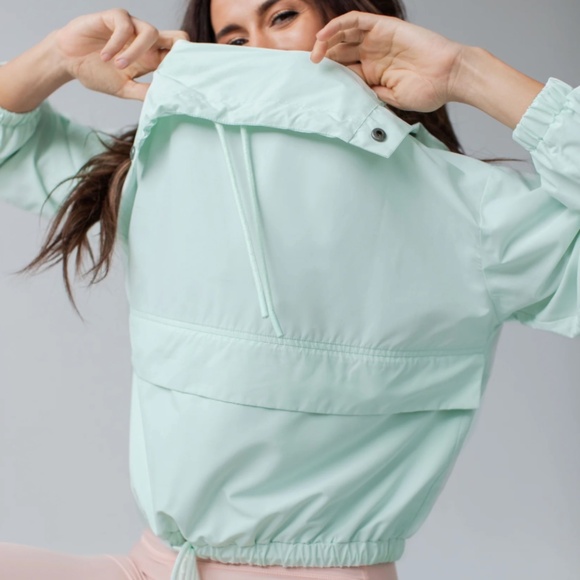 Savvi Jackets & Blazers - Savvi Women's S Piper Pullover Sprout Mint Green Kangaroo Pocket Cinchable Waist